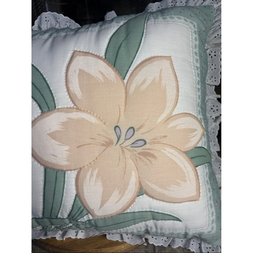 Vintage Oversized Quilted Tiger Lilly Decorative Pillow w/Ruffle CottageCore 80s